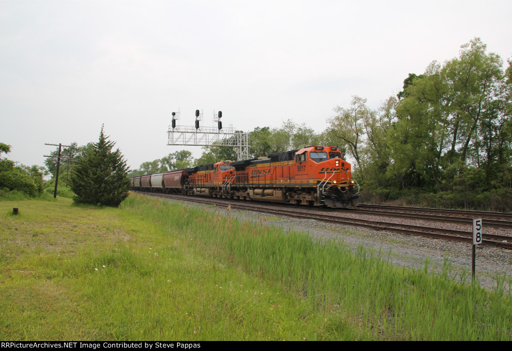 BNSF 5017 takes a train east past milepost 58 at Westfield New York